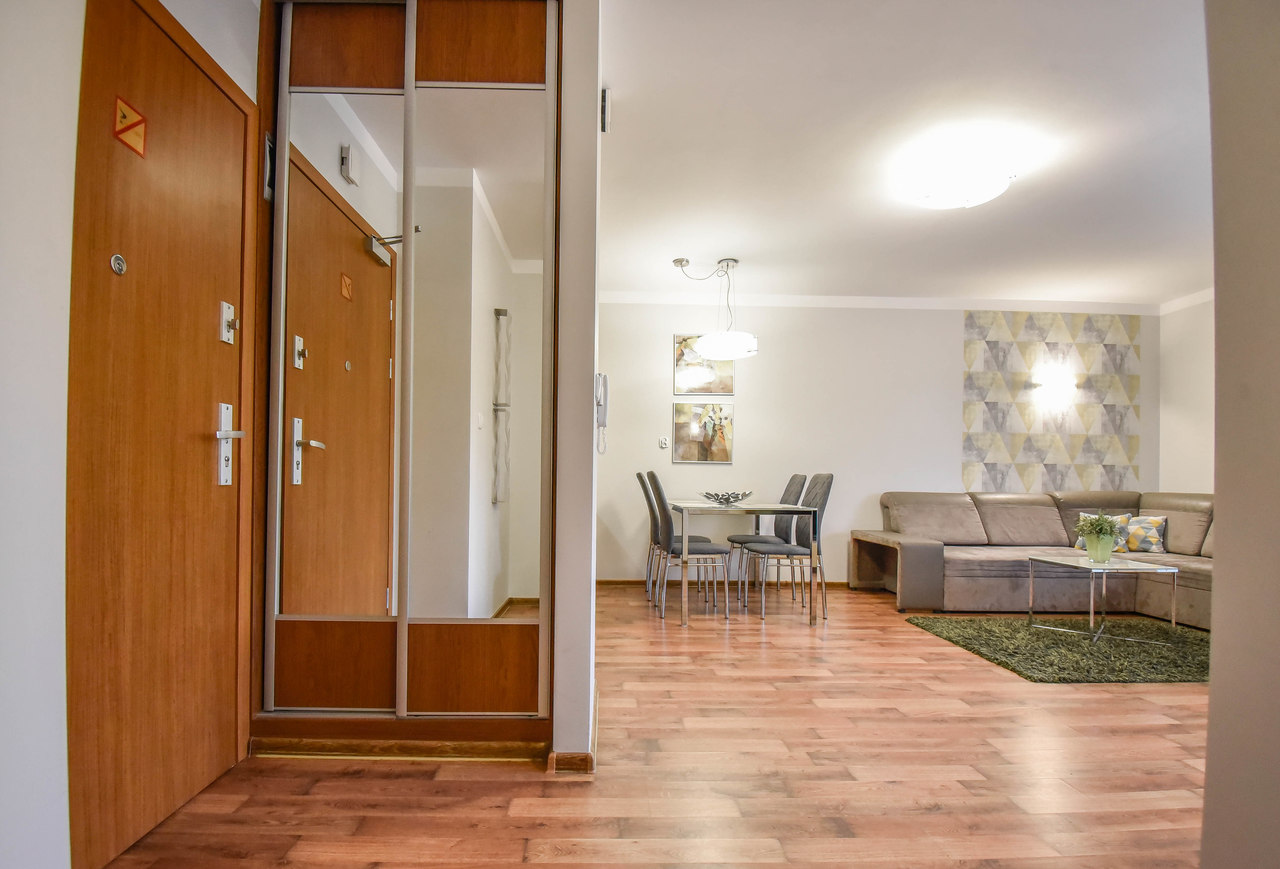 Apartament  2-pokojowy dla 2- 4 osób - ul. Bolesława Chrobrego 44 - Apartamenty na wynajem Świnoujście, z garażem, balkonem, blisko morza i promenady