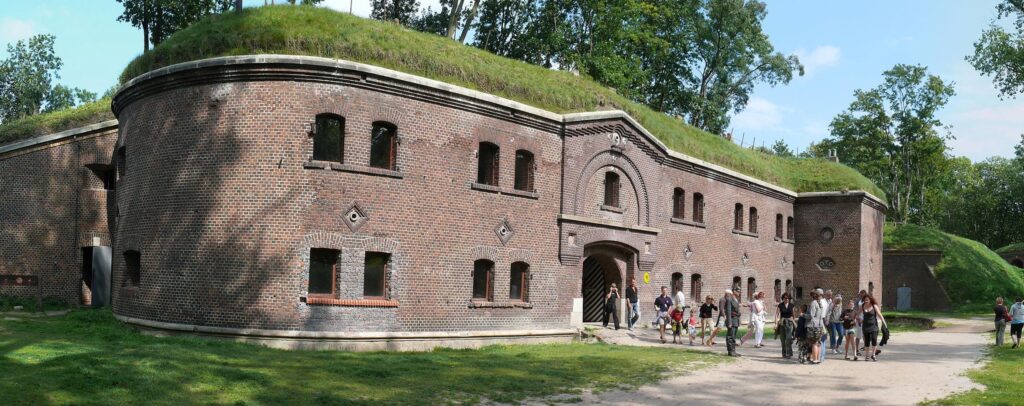 Fort Gerharda. Świnoujście. Apartamenty Na Wyspie